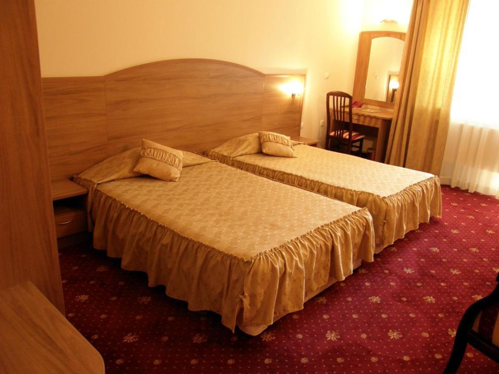 Hotel Center Apriltsi (Lovech) Quarto foto